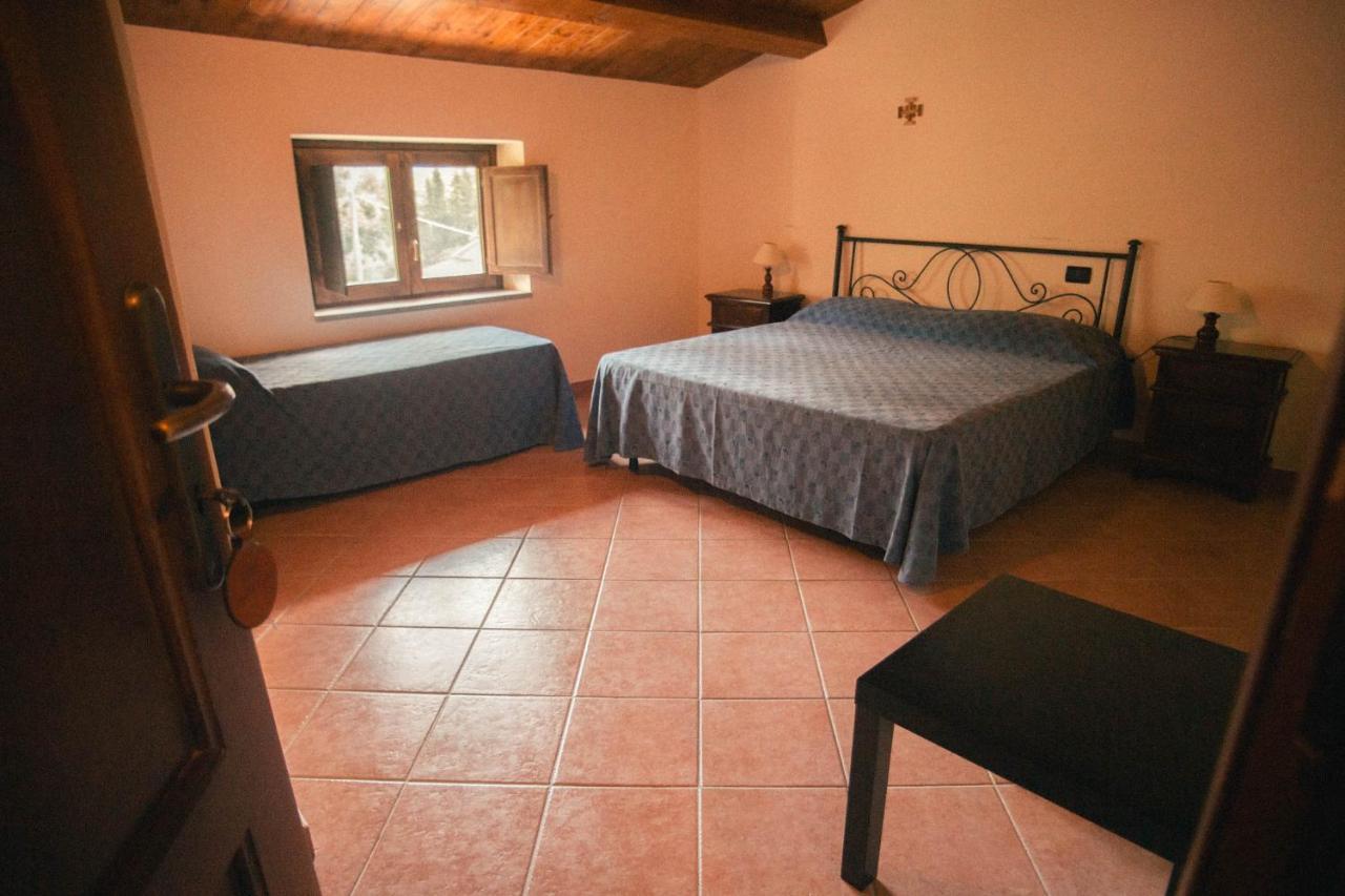 I Cedri Agriturismo Biologico Orsomarso Exterior photo